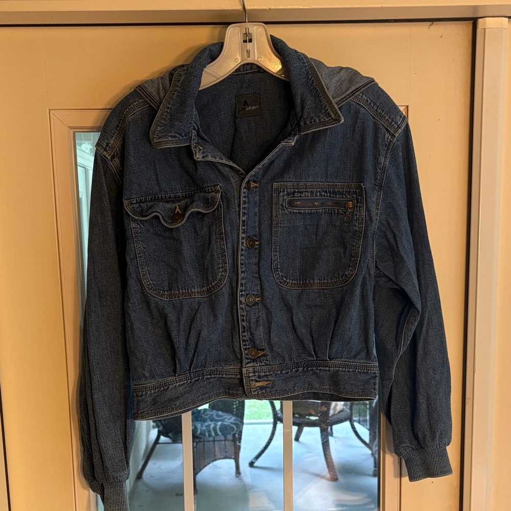 VINTAGE Liz Claiborne Blue Jean Jacket With Hood- Size PS